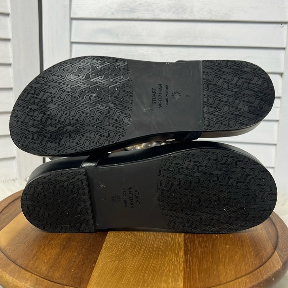 STUART WEITZMAN l Goldie Pearly Leather Flat Strap Sandal Black Leather Size 7 - Picture 12 of 15